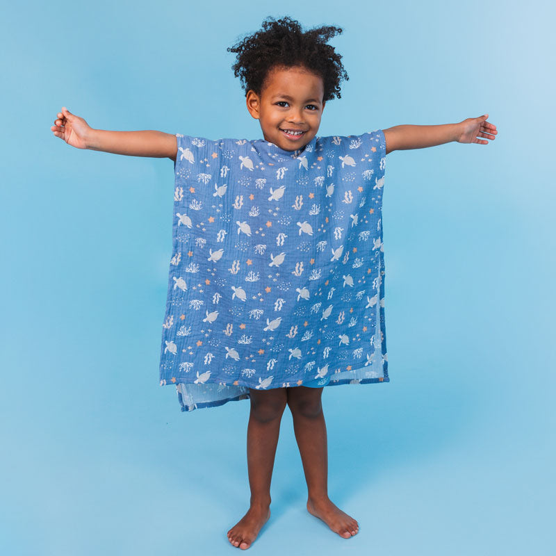 Poncho-de-playa-hidrófilo-Coral-Bliss-azul-50x50cm-swim-essentials-1